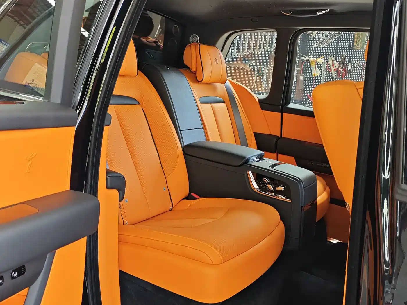 Rolls-Royce Cullinan 2026 2024 4-Seater