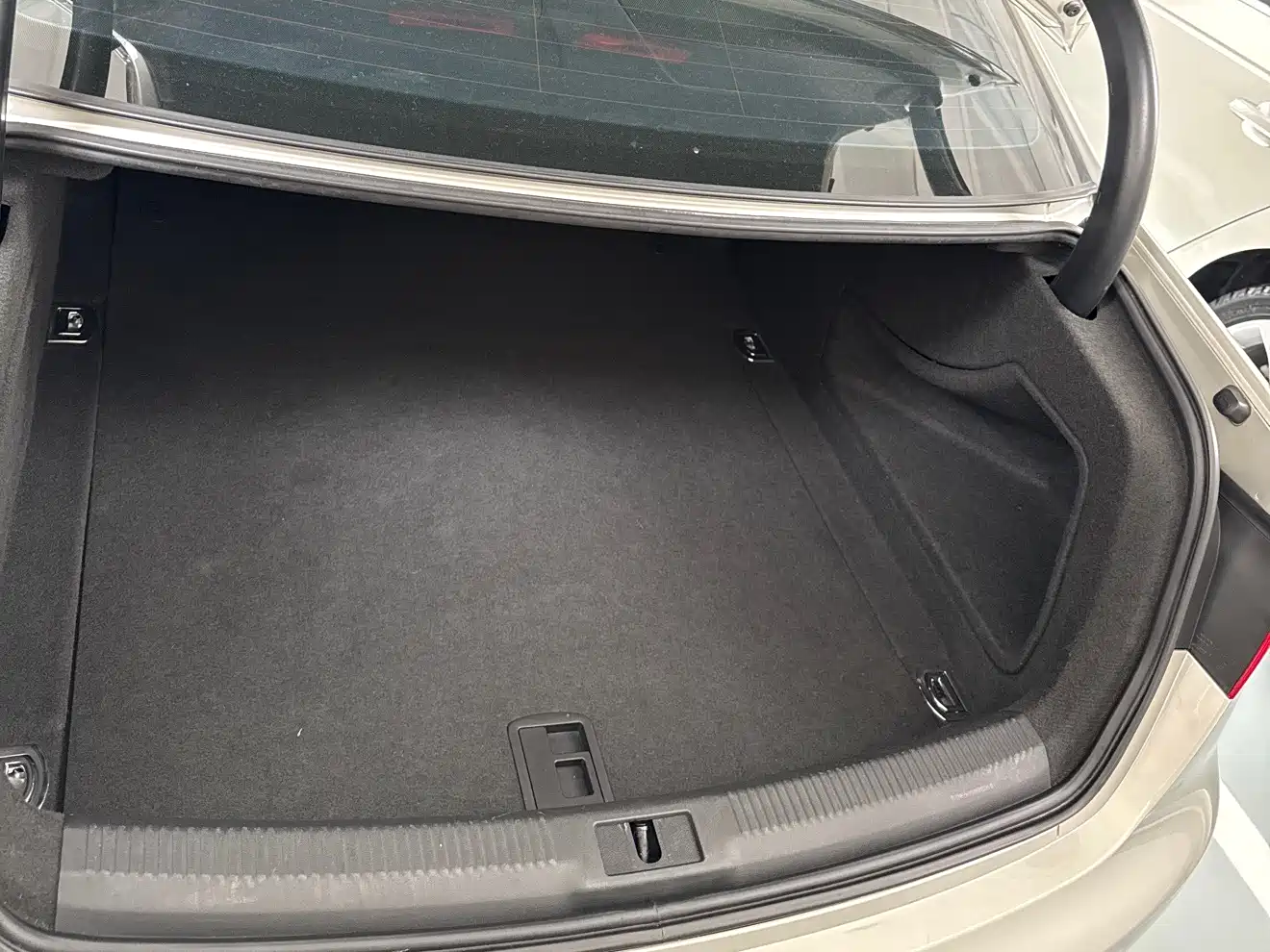 Audi A4L 2015 35 TFSI Auto Comfort фото 13