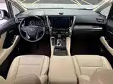 Фото 11 - Toyota Vellfire