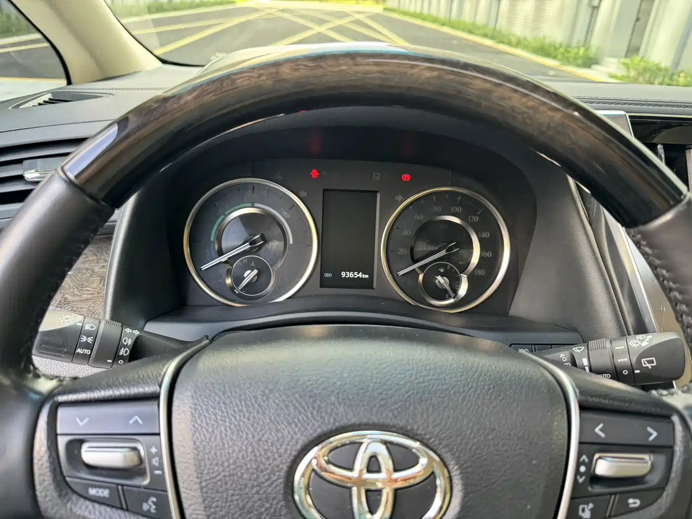 Toyota Vellfire 2021 2020 Twin Engine 2.5L HV Premium Edition