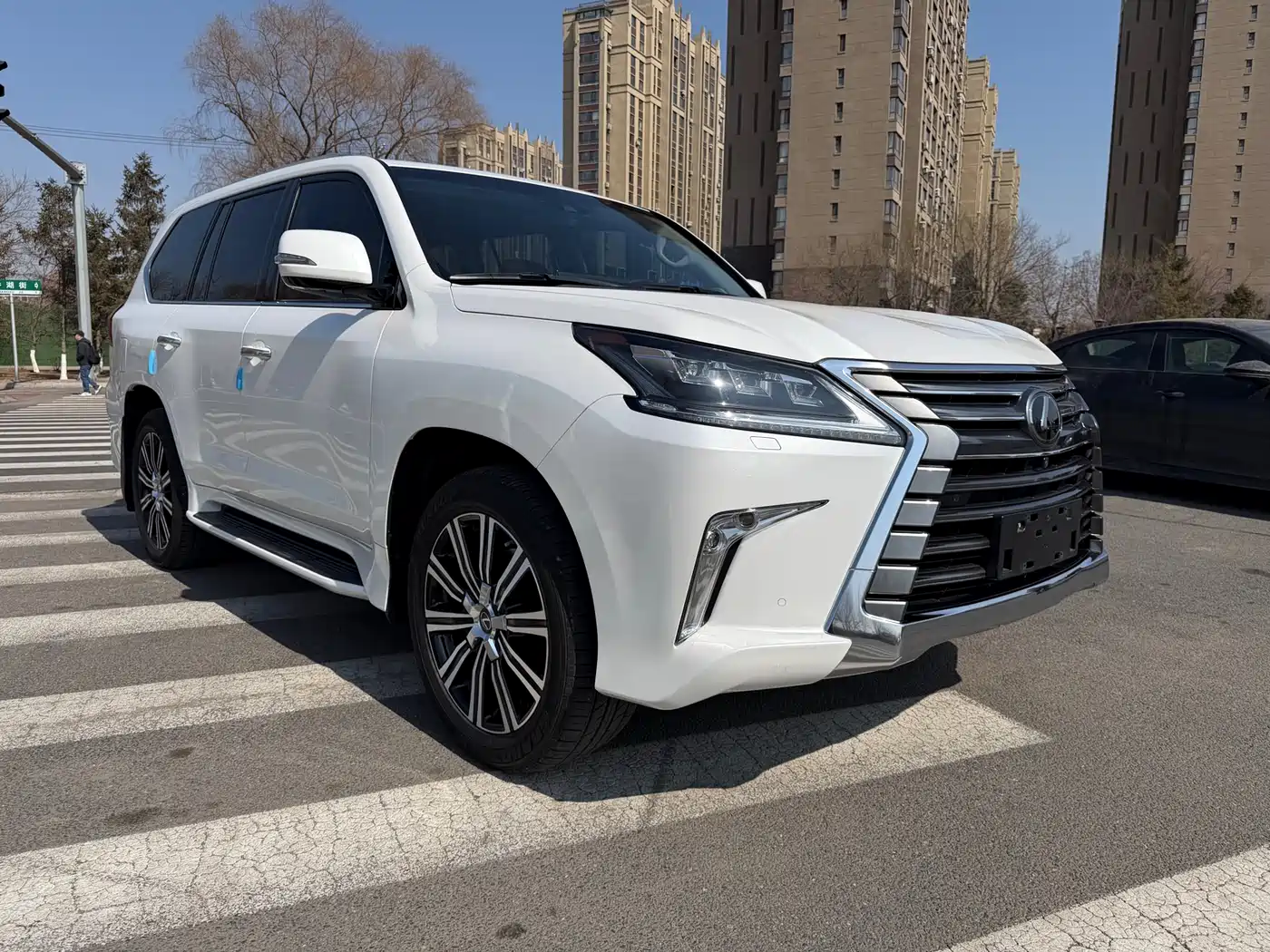 Lexus LX 2019 570 Prestige Luxury Edition фото 5