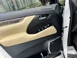 Фото 15 - Toyota Vellfire
