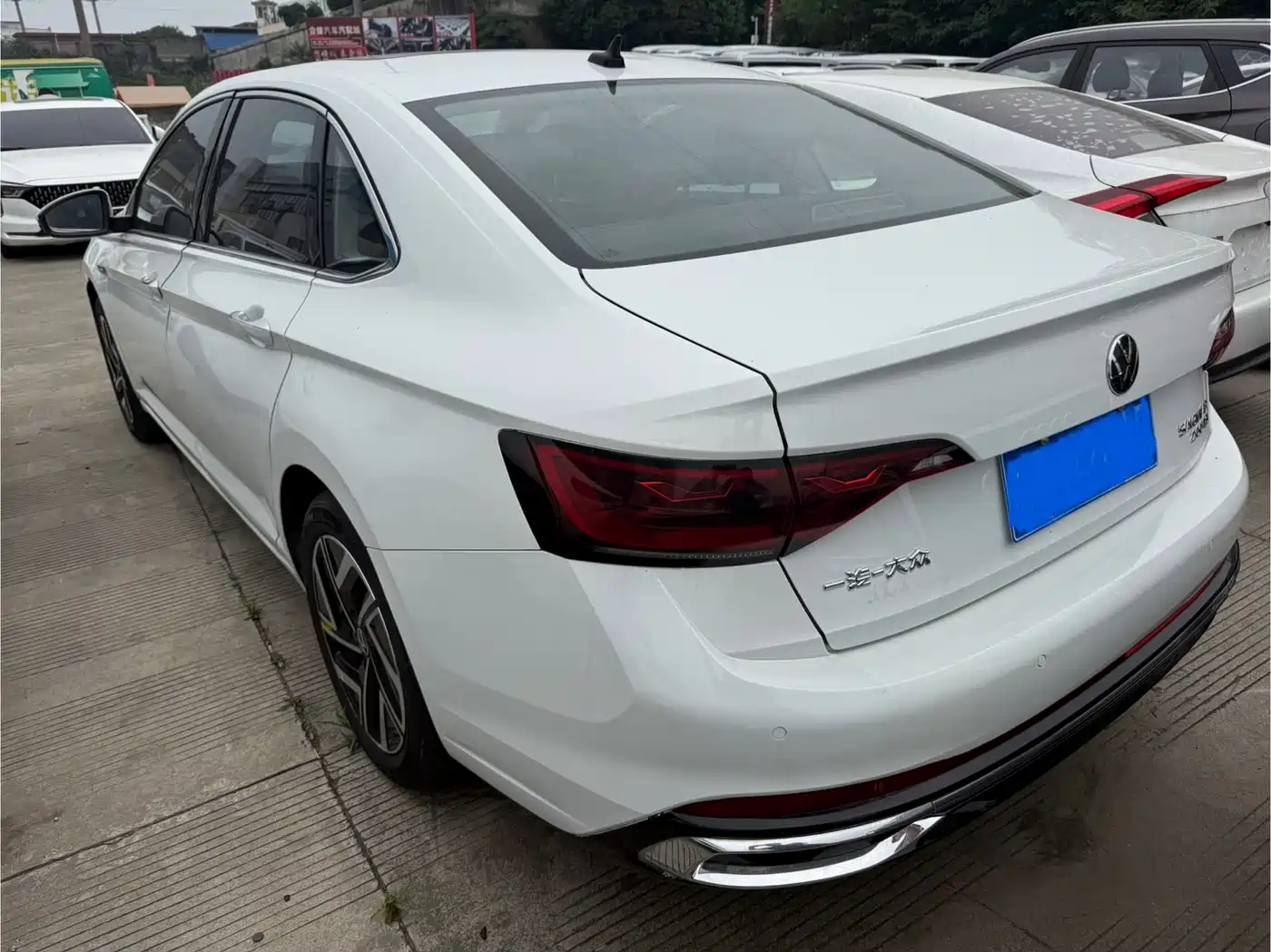 Volkswagen Sagitar 2023 Model Year 280TSI DSG Surpass Edition фото 12