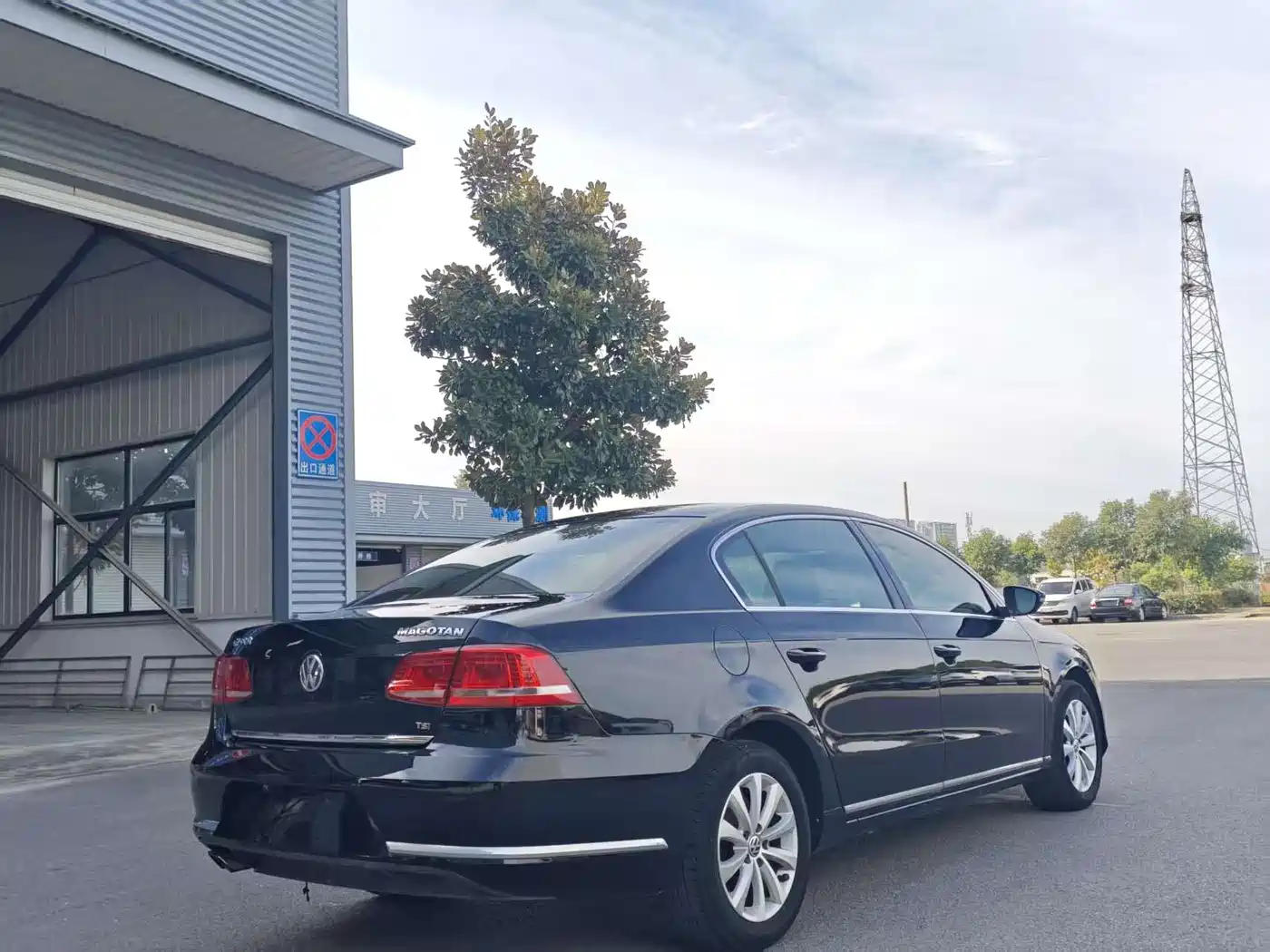 Volkswagen Magotan 2015 Facelift 1.8TSI Luxury фото 4