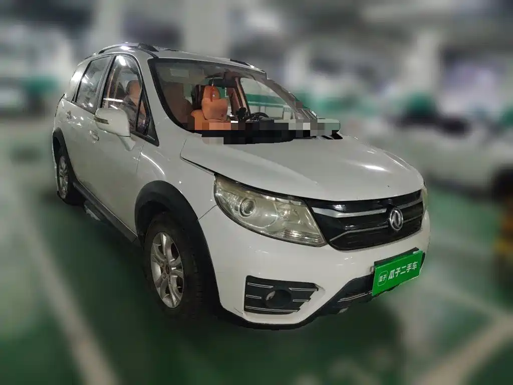 Dongfeng Fengxing Joyear XV 2015 2015 1.6L CVT Comfort