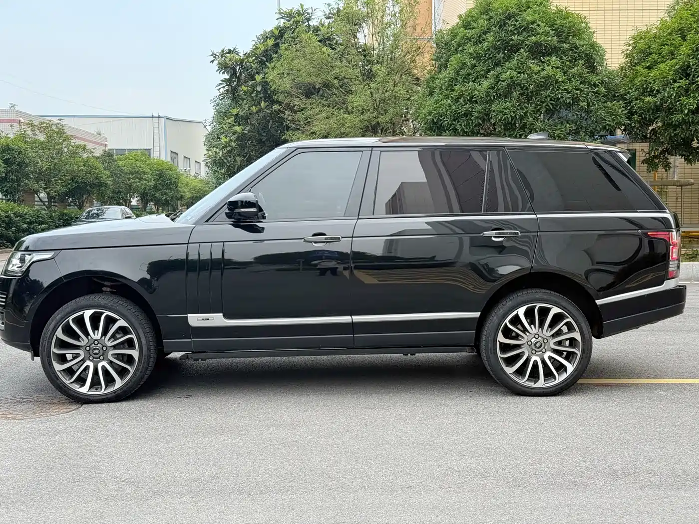 Land Rover Range Rover 2017 5.0 SC V8 Summit Autobiography LWB фото 4