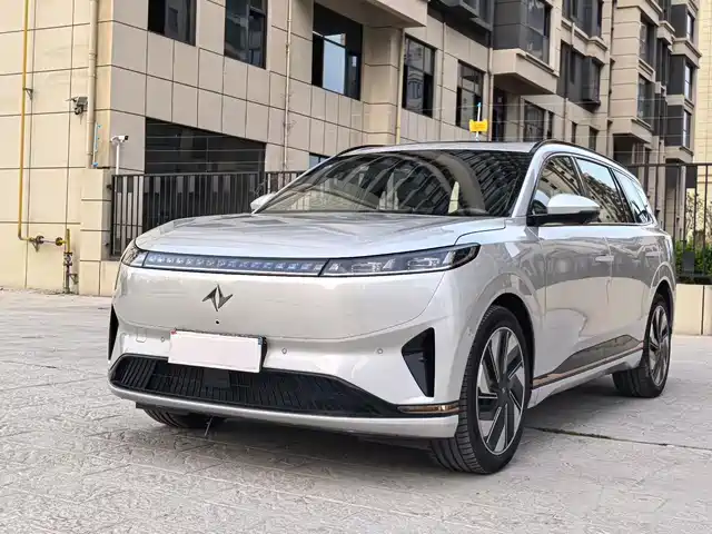 Dongfeng Yipai eπ008 2024 210Max Range Extender 6-Seater
