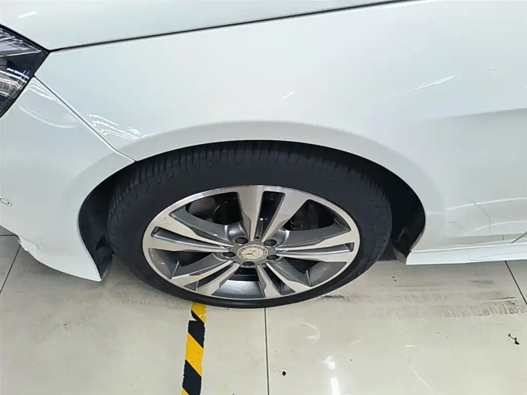 Mercedes-Benz E-Class 2015 E 260 L Sport фото 22