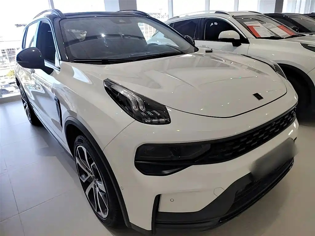 Lynk & Co 01 2021 2.0TD AWD Halo Sport фото 4