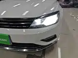 صورة 24 - Volkswagen Lamando