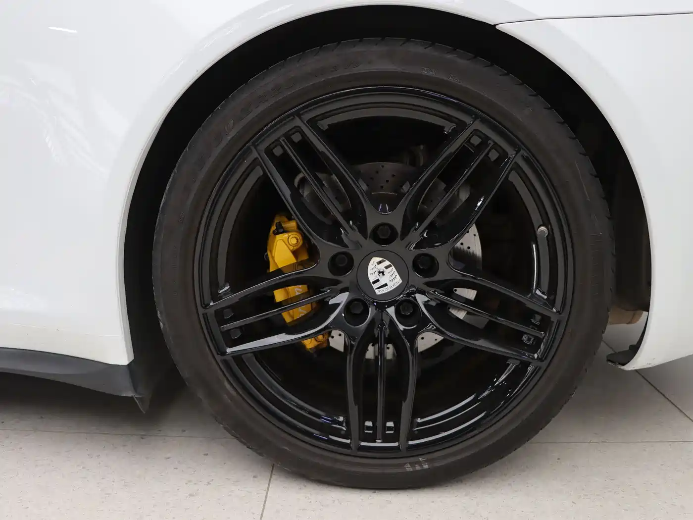Porsche 911 2015 Carrera 4 3.4L Style Edition фото 10