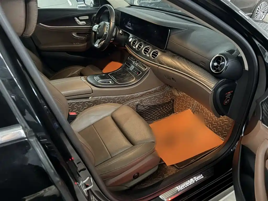 Mercedes-Benz E-Class 2019 E 200 L Sport фото 19
