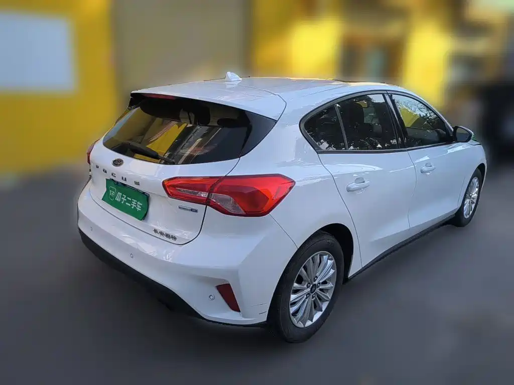 Photo 4 - Ford Focus