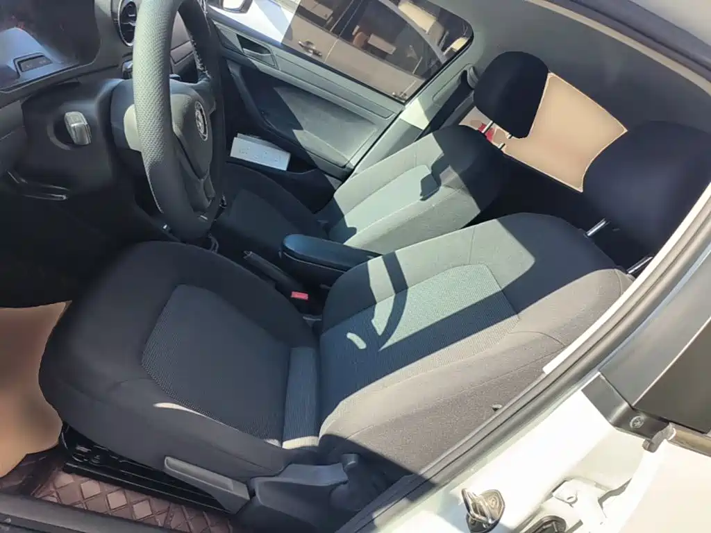 Volkswagen Jetta 2019 2019 Dream Edition 1.4L Manual Fashion
