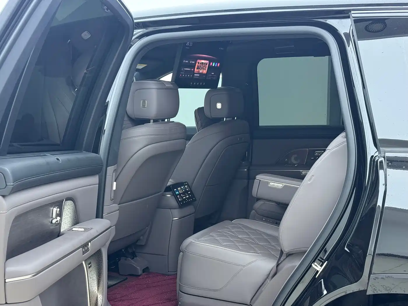 NIO ES8 2026 2025 Model 6-Seat Executive Luxury Edition