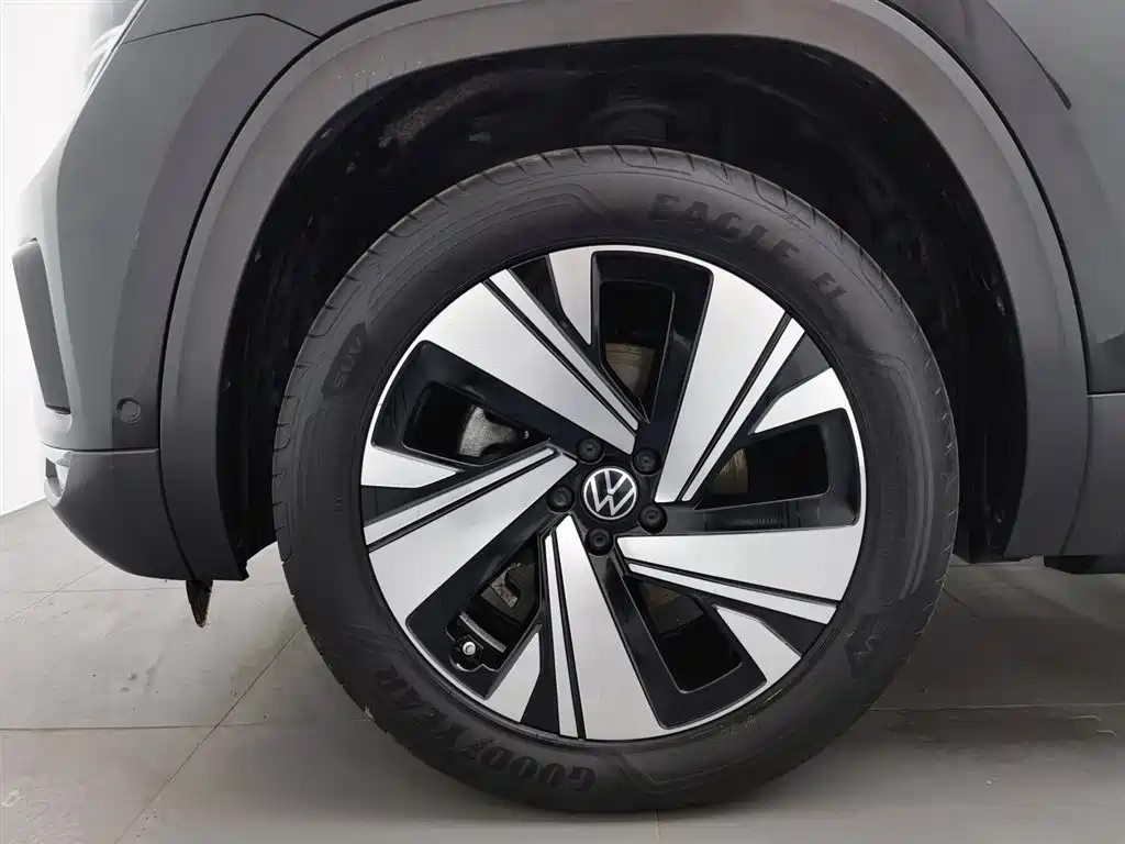 Volkswagen Teramont 2023 380TSI AWD Premium Luxury Edition фото 17
