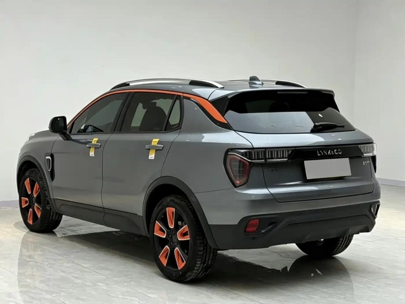 Lynk & Co 01 2019 2.0T 2WD Pro Edition China V фото 6