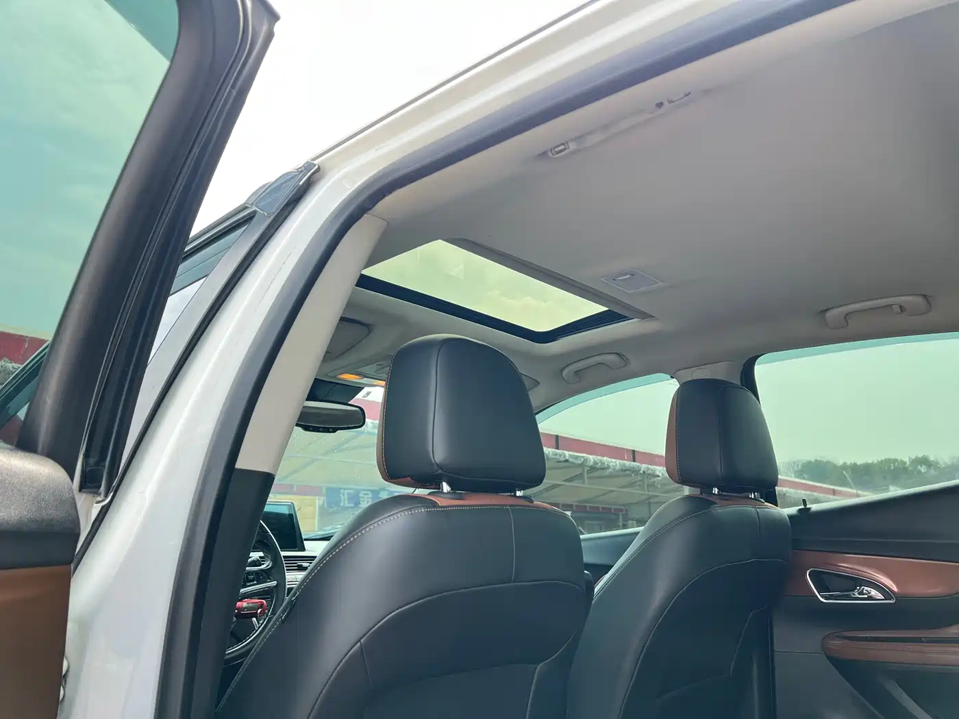 Buick Encore 2013 1.4T Automatic 2WD Leading фото 12