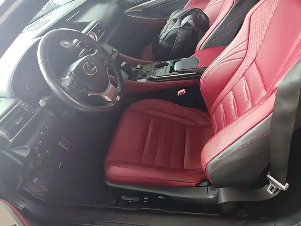 LEXUS RC