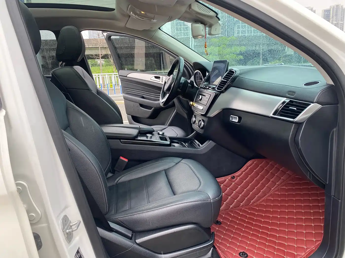 Mercedes-Benz GLE Coupe 2015 GLE 320 4MATIC Coupe SUV фото 25