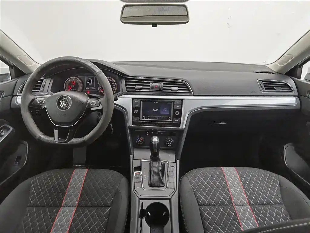 Volkswagen Lamando 2019 230TSI DSG Trend Edition China V фото 5