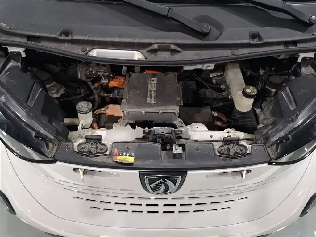 BAOJUN E100