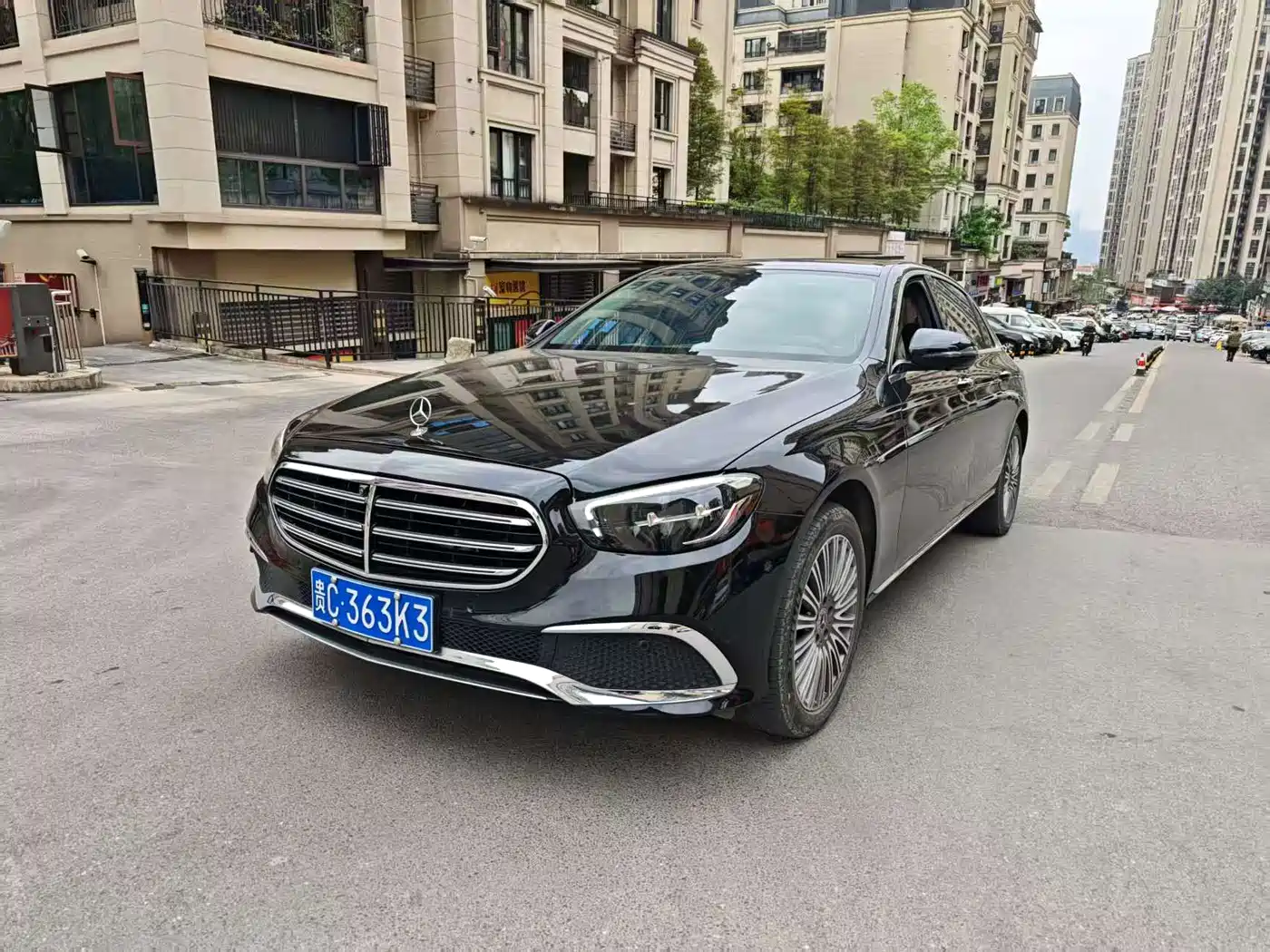 Mercedes-Benz E-Class 2023 E 300 L Luxury