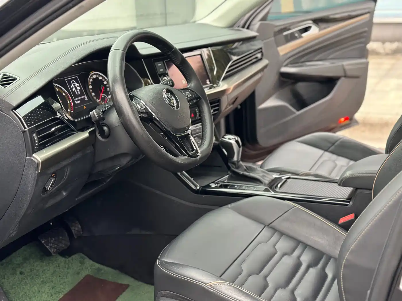 Volkswagen Passat 2019 330TSI Elite Version China VI фото 6