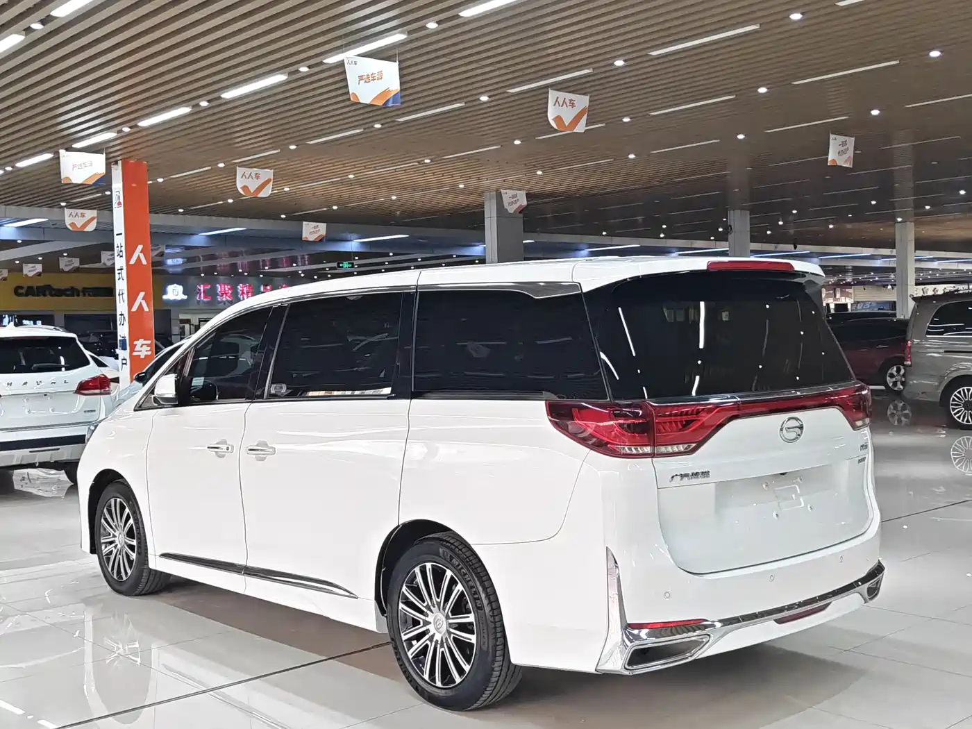 GAC Trumpchi Trumpchi M8 2021 Leading Show Series 390T Prestige Edition фото 6