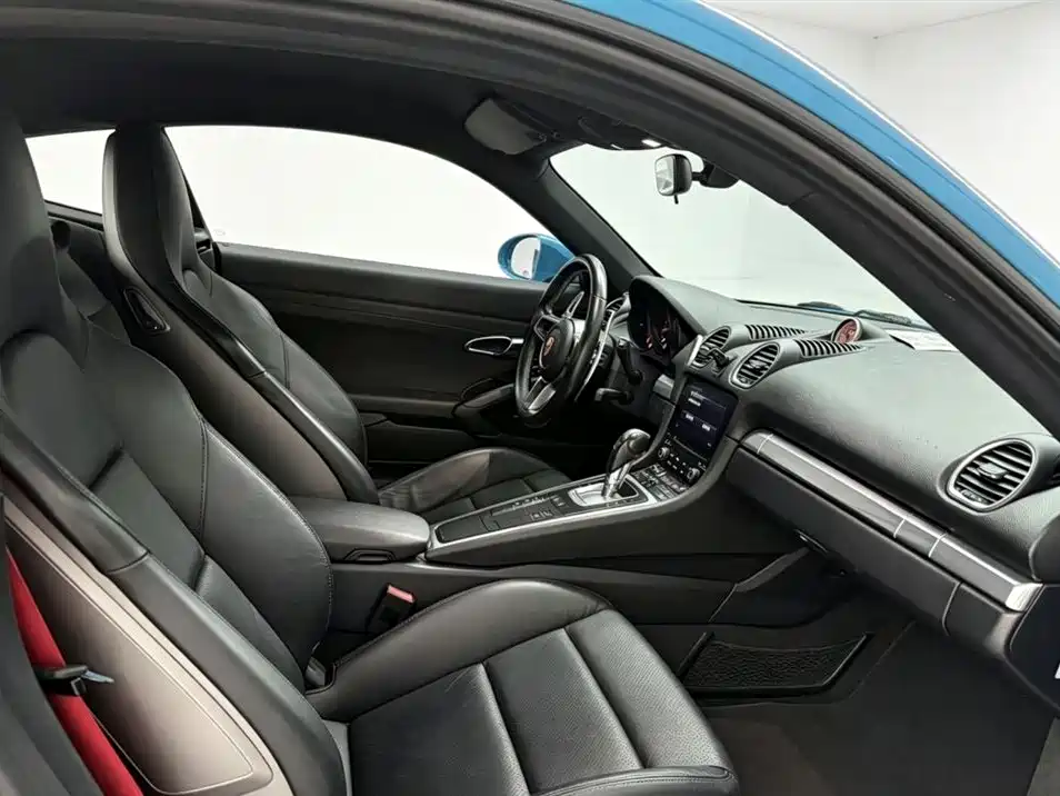 Porsche 718 2016 Cayman 2.0T фото 5