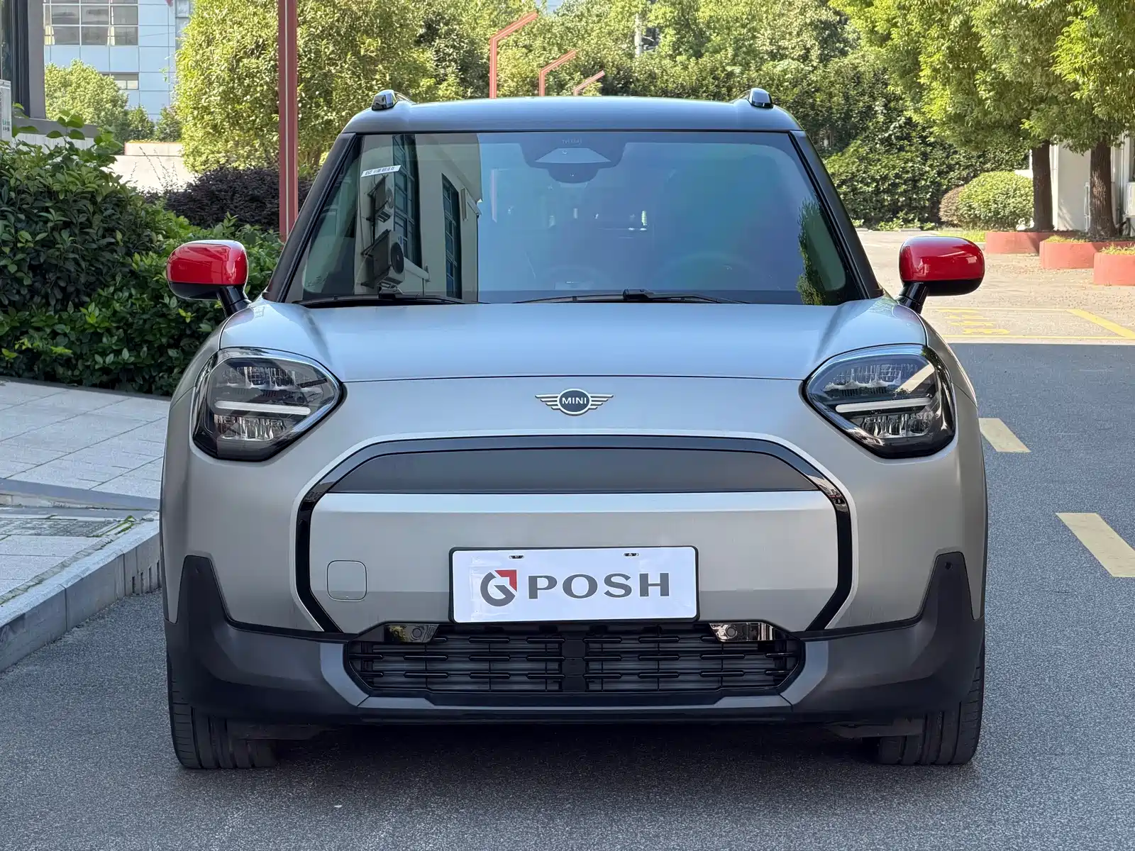 Фото 2 - MINI Aceman