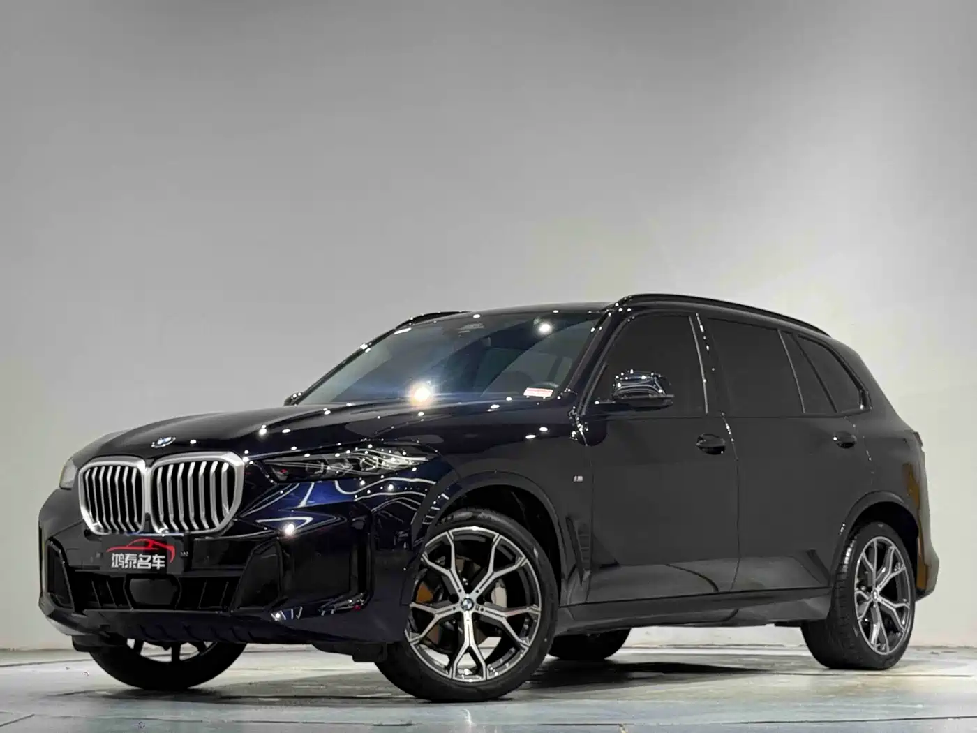 BMW X5 2023 xDrive 30Li Premium M Sport Black Night Package
