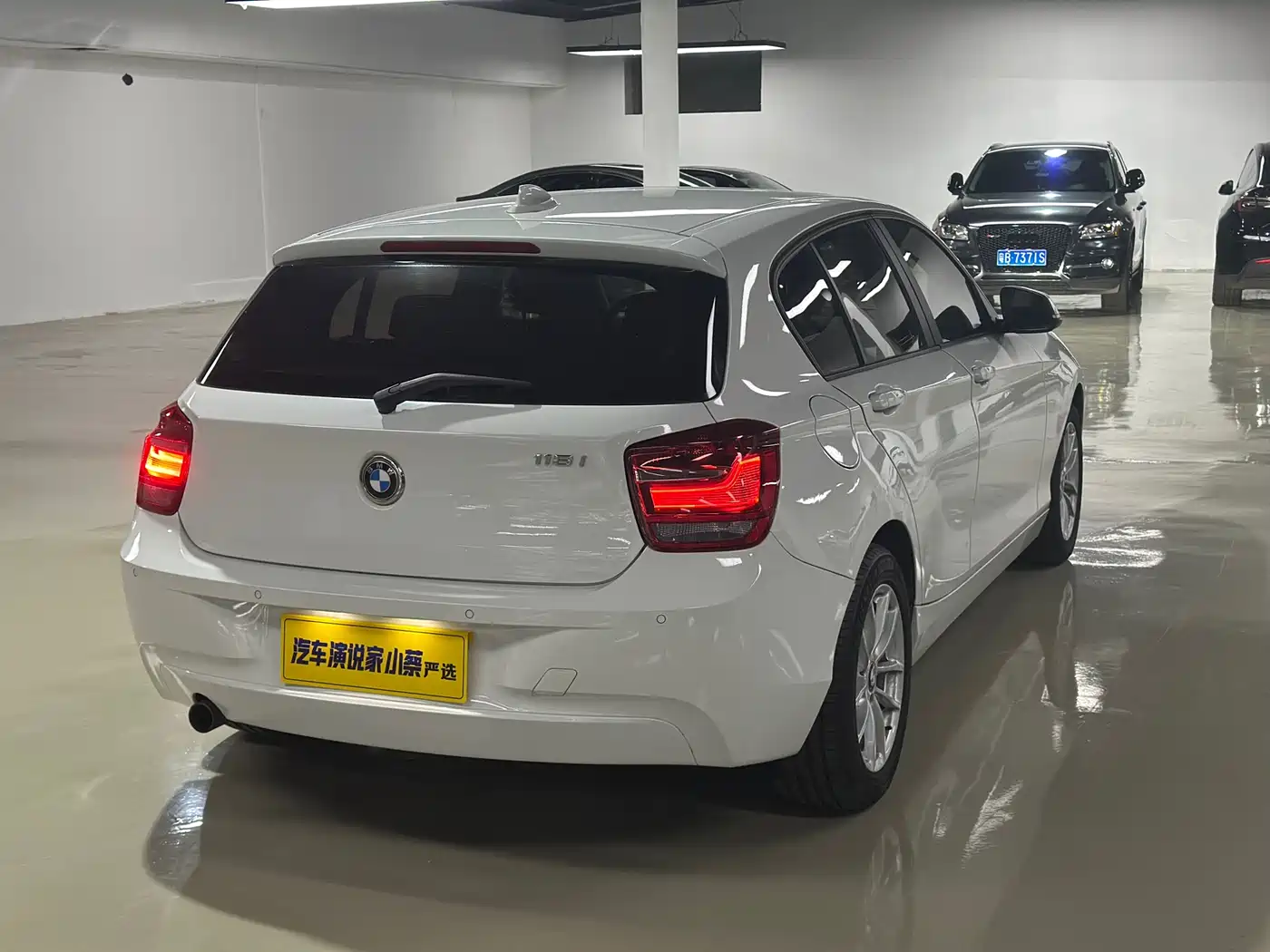 BMW 1 Series (Import) 2013 Facelift 118i Leading Model фото 8