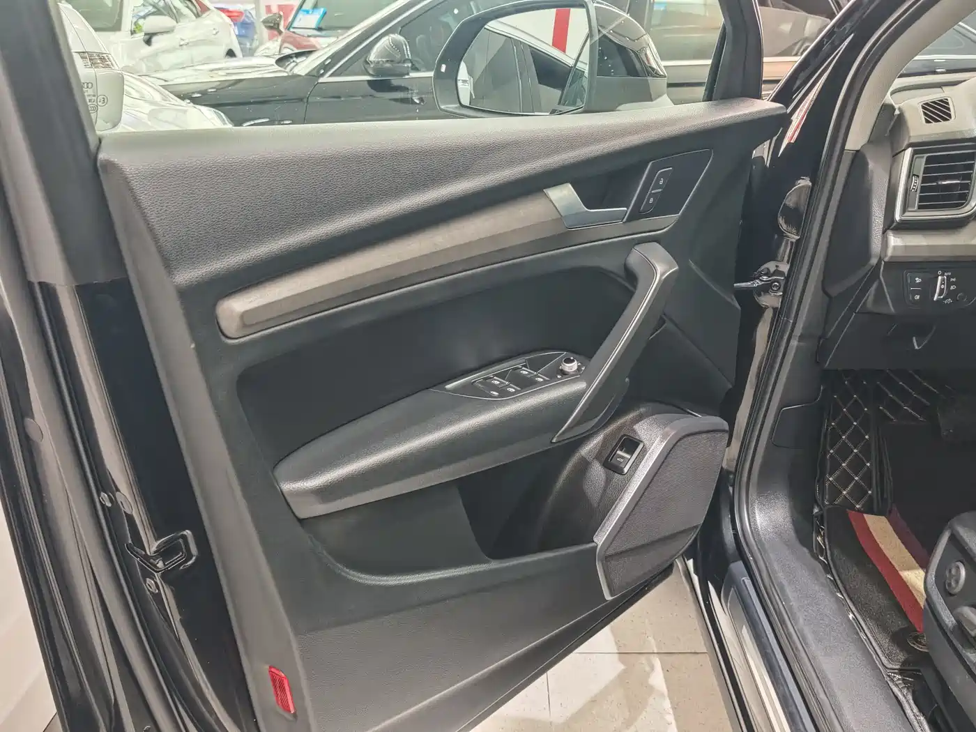 Audi Q5L 2018 40 TFSI Prestige Progressive (China V) фото 4
