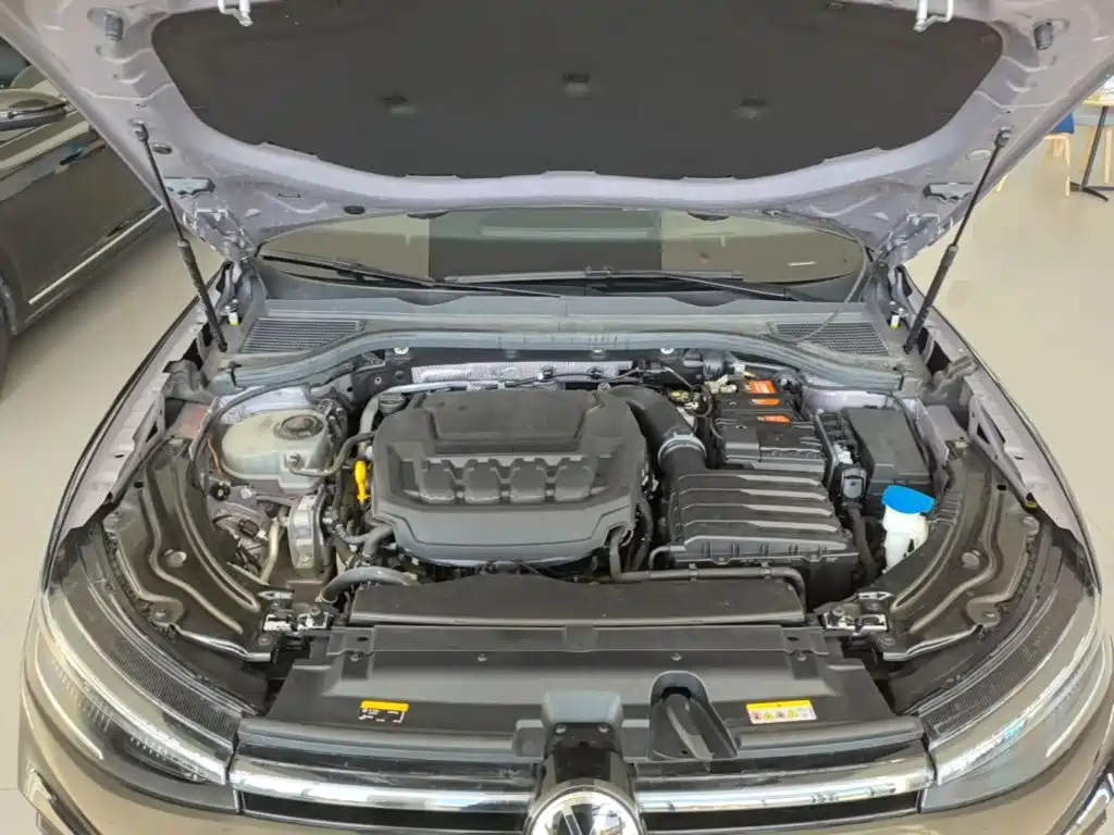 Photo 20 - Volkswagen Passat