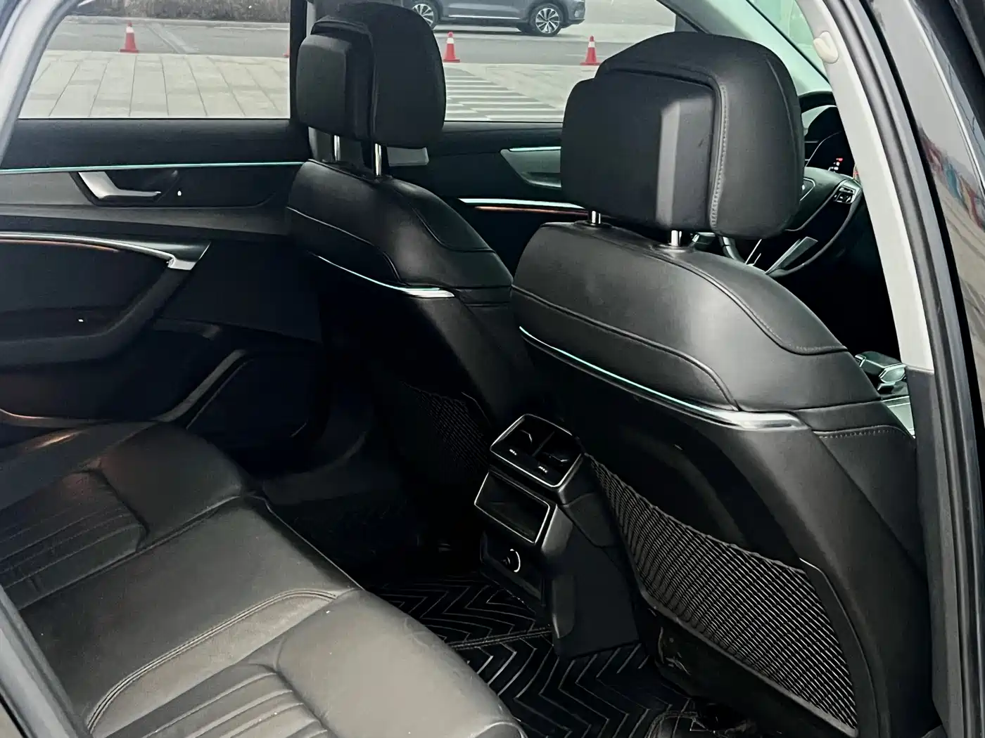 Audi A6L 2021 40 TFSI Luxury Elegance фото 18