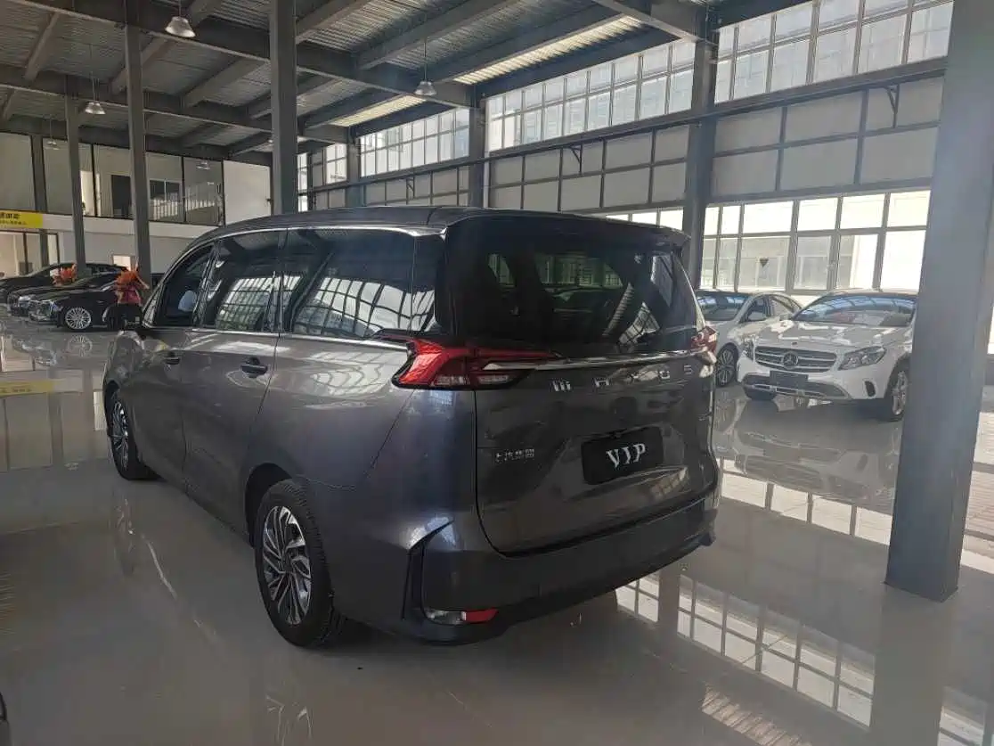 SAIC Maxus Maxus G50 2019 1.5T Automatic Luxury Edition China V фото 6