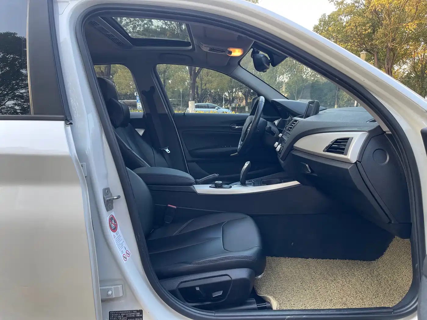 BMW 1 Series (Import) 2013 Facelift 118i Leading Model фото 14