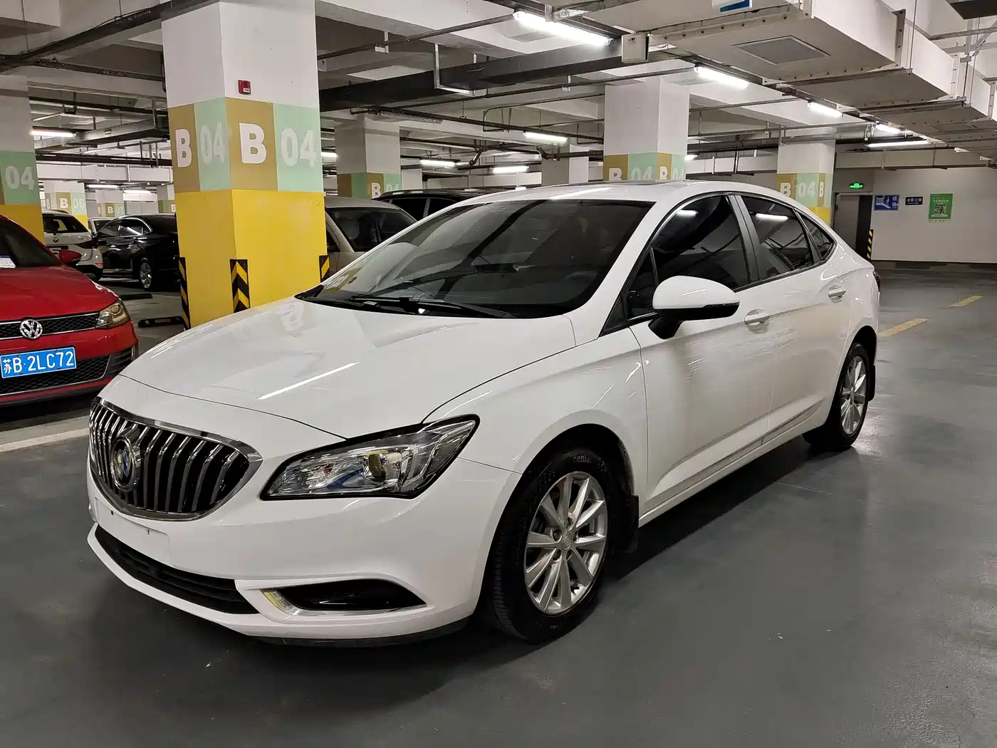 Buick Verano 2017 Sedan 20T DCT Leading