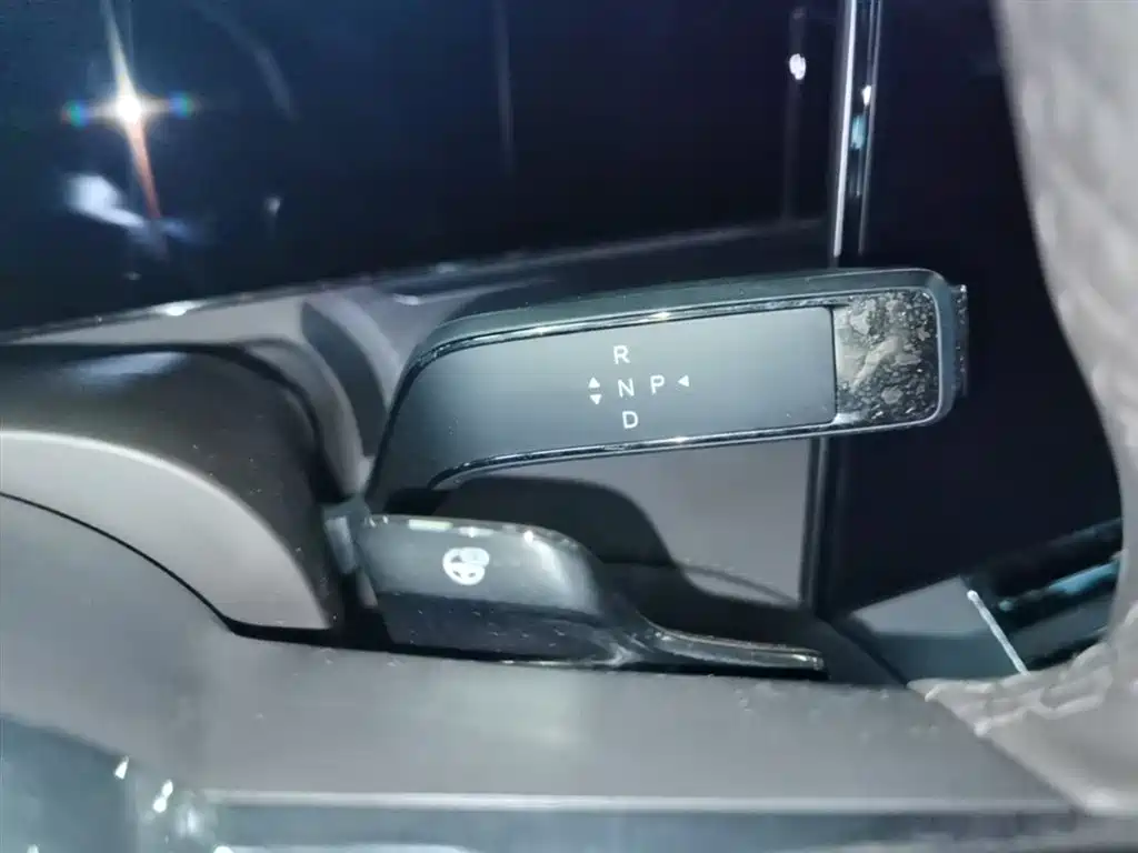 Denza Z9 2024 Model 1100km AWD Max Edition фото 14