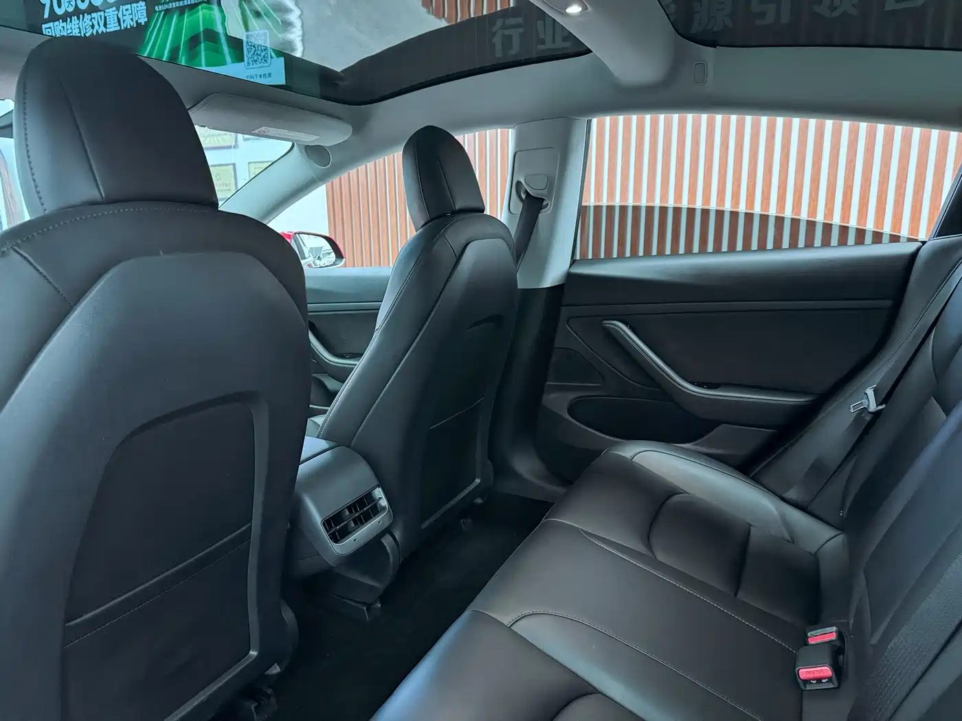 Фото 9 - Tesla Model 3