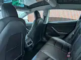 Photo 9 - Tesla Model 3