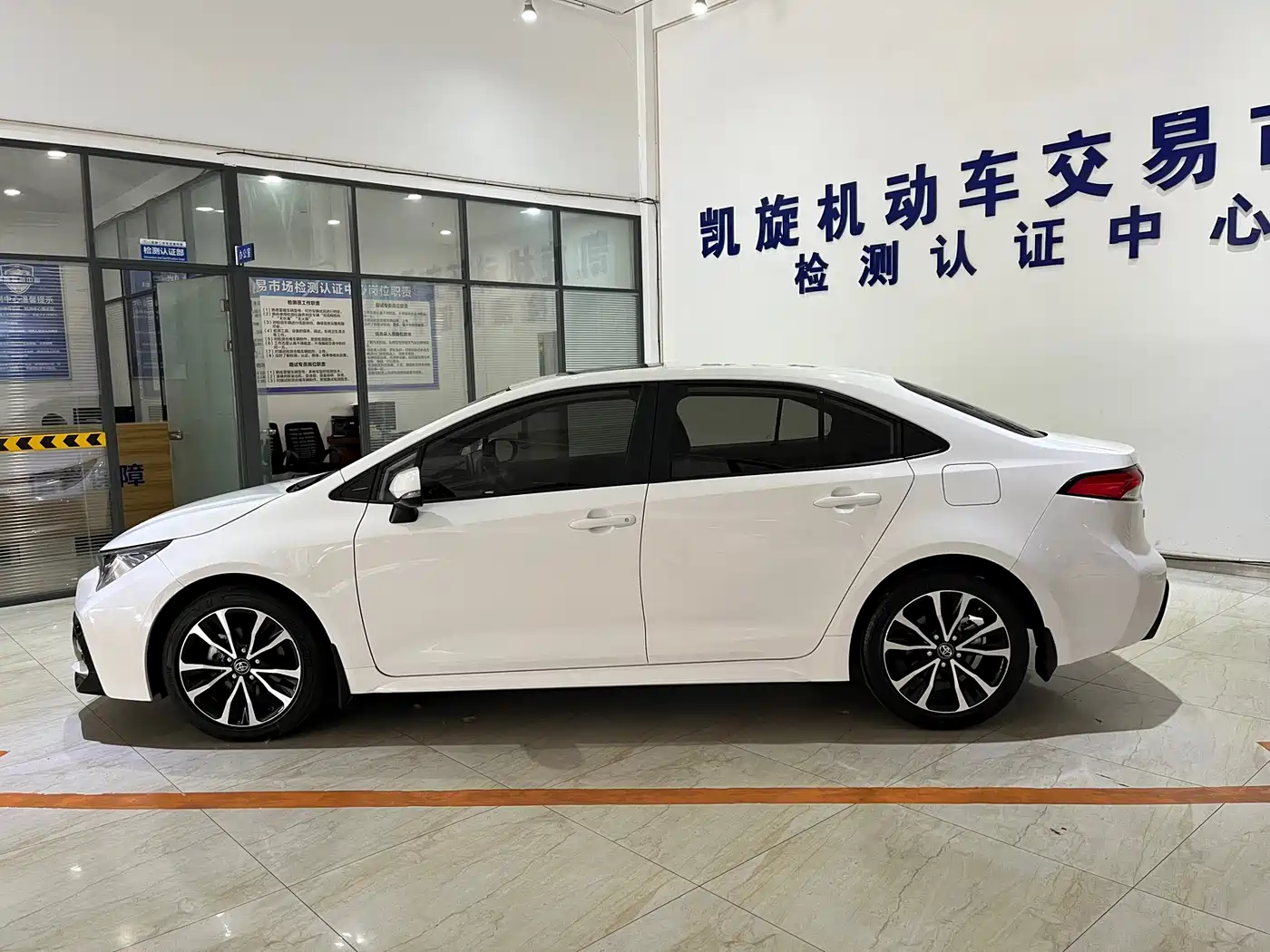 Toyota Levin 2022 185T CVT Sport Edition фото 7