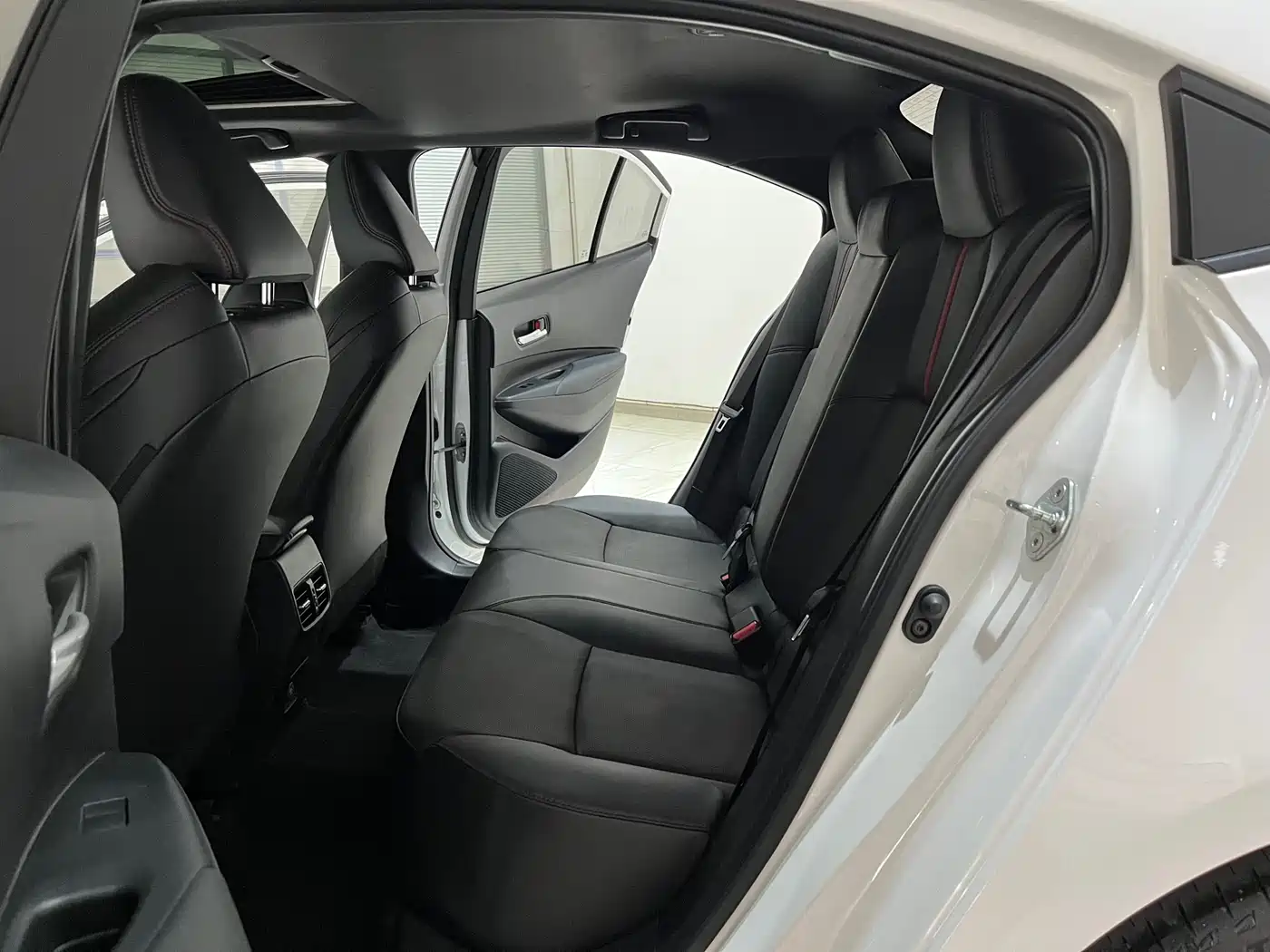 Toyota Levin 2022 185T CVT Sport Edition фото 9
