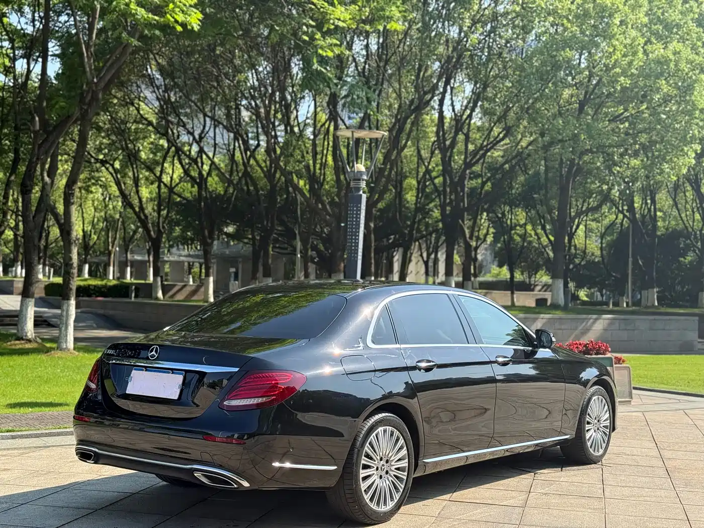 Mercedes-Benz E-Class 2020 Facelift E 300 L Fashion фото 16