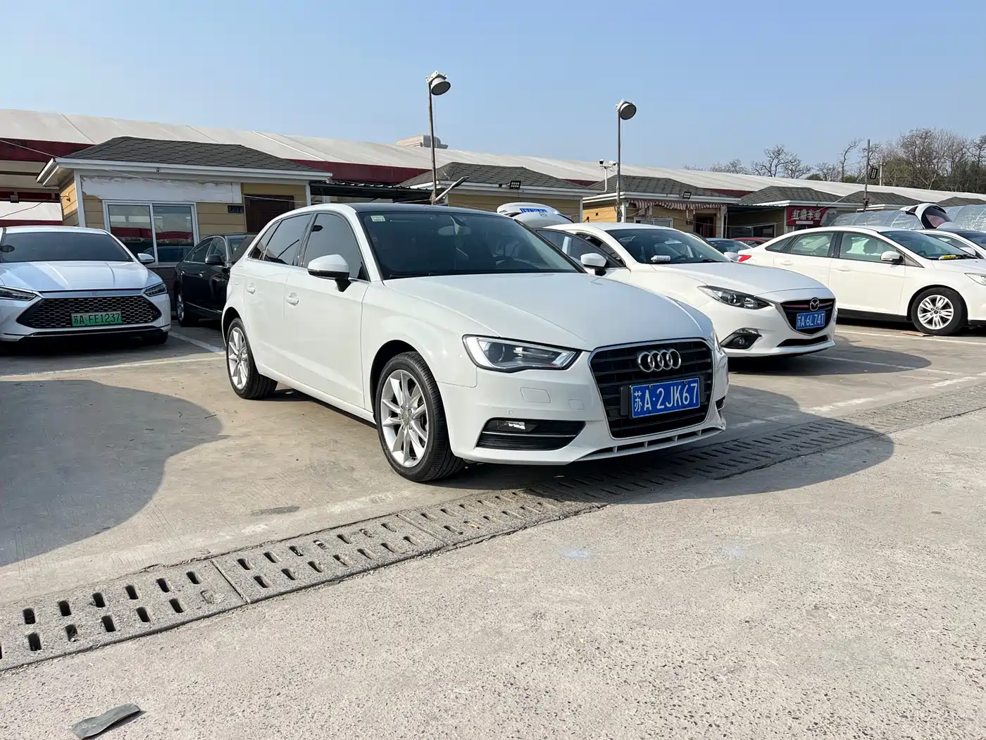Audi A3 2015 Sportback 35 TFSI Millionth Anniversary Joyful Enjoyment Type фото 2