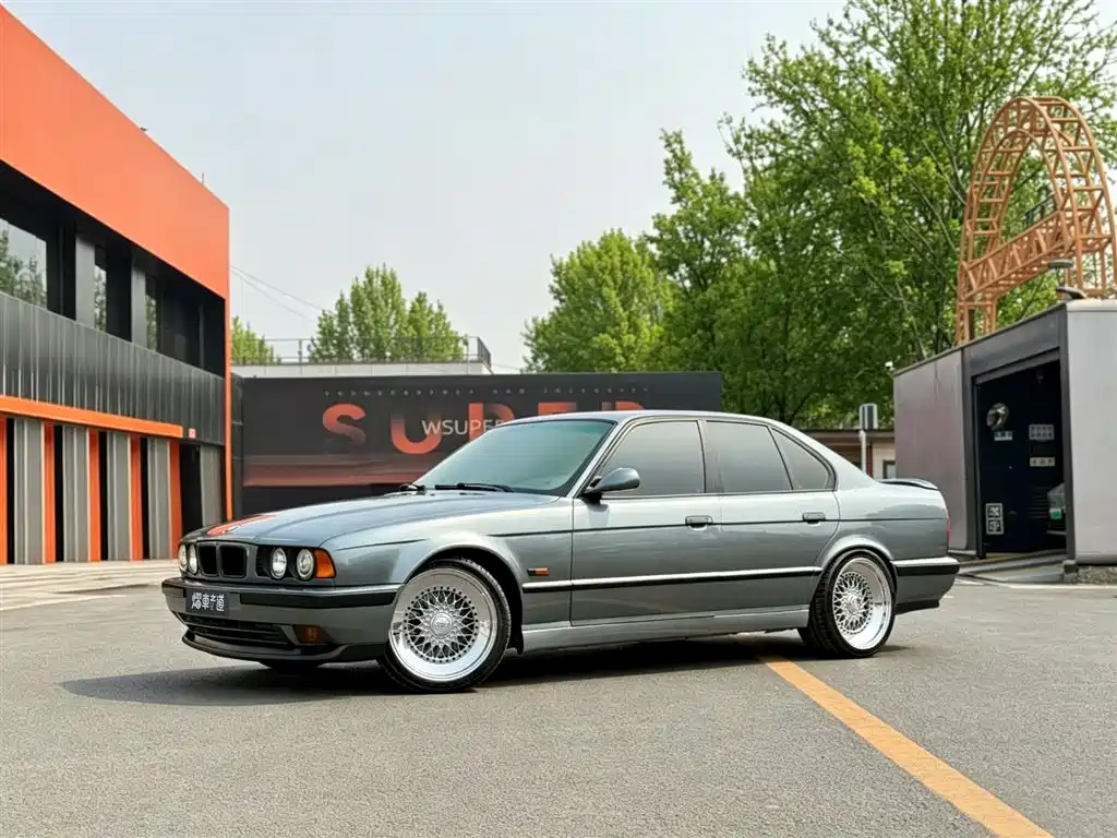 BMW 5 Series (Import)