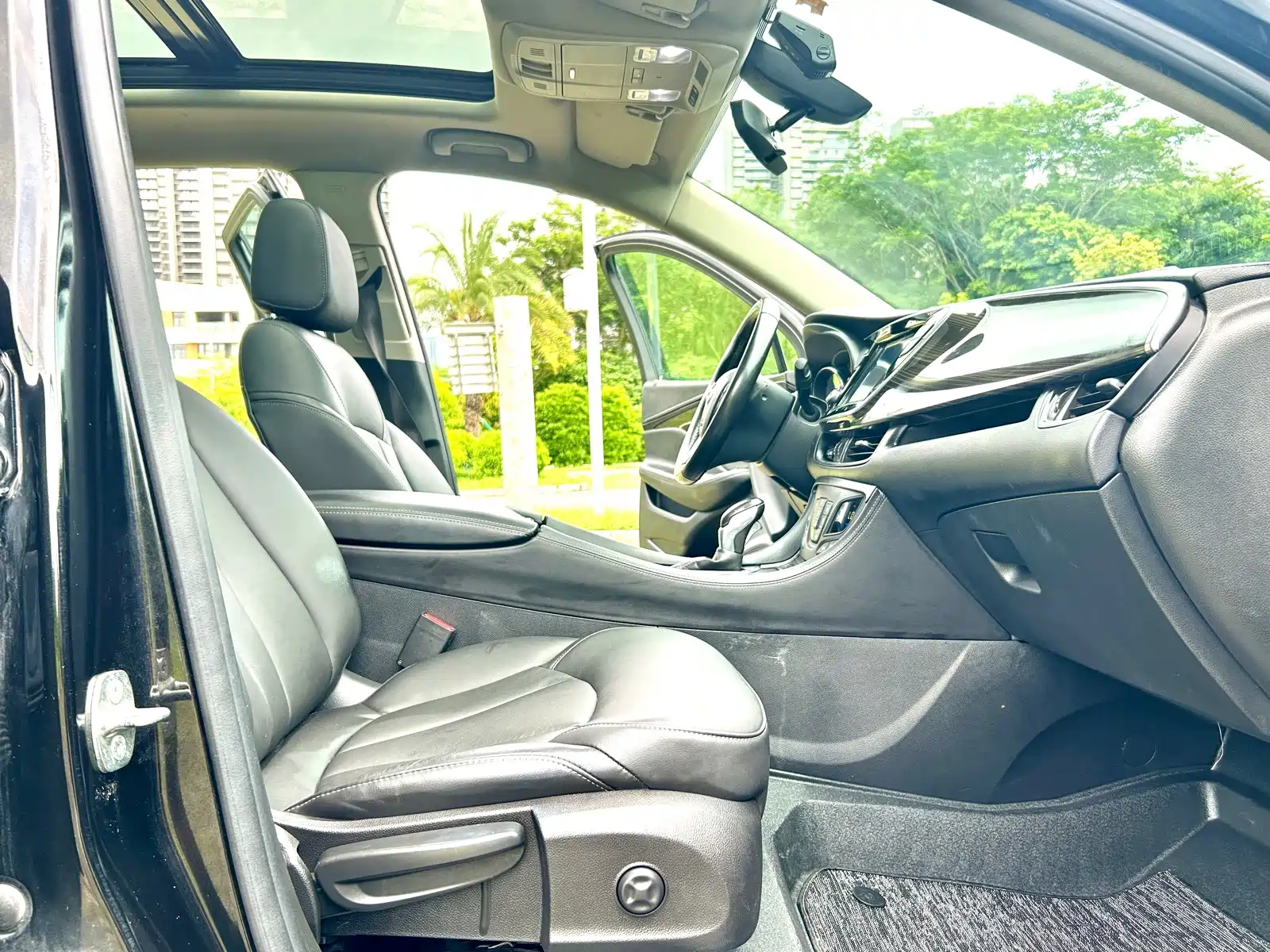 Photo 15 - Buick Envision Plus