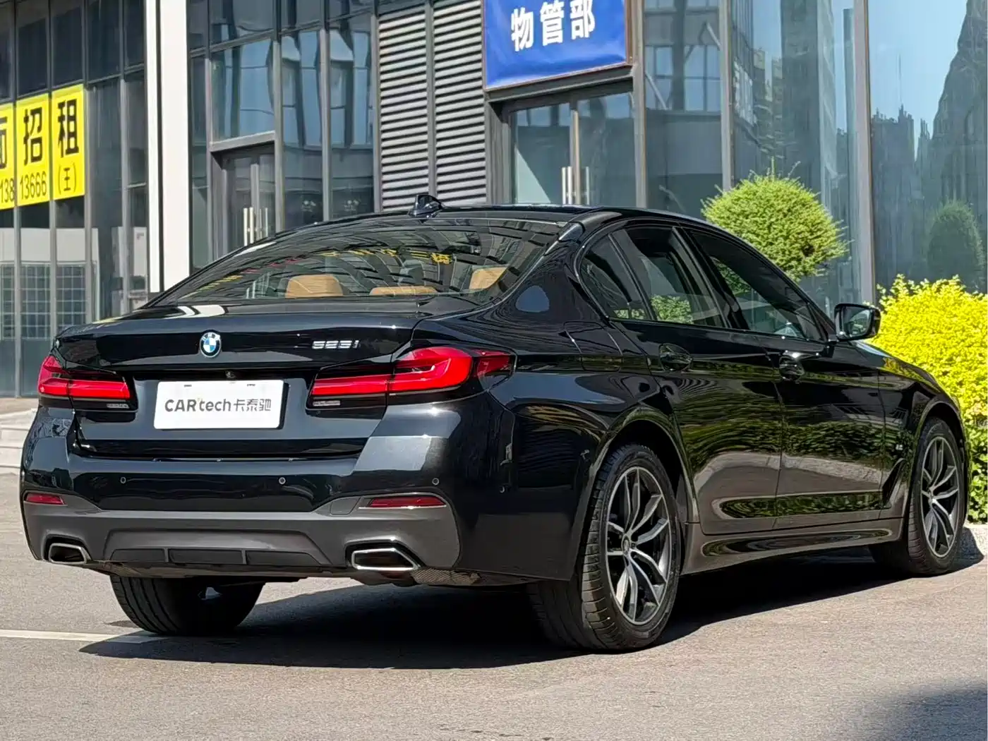 BMW 5 Series (Import) 2022 Model Second Facelift 525i M Sport Package фото 3