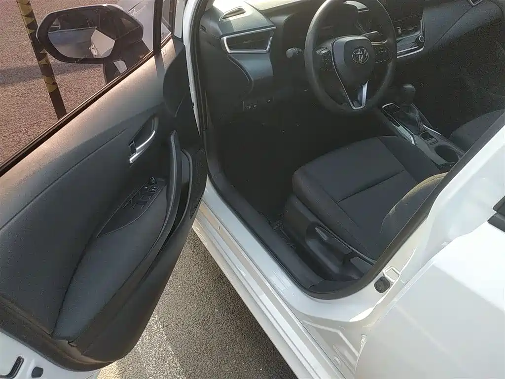 Toyota Levin 2023 Smart Hybrid 1.8L Leading Edition фото 9